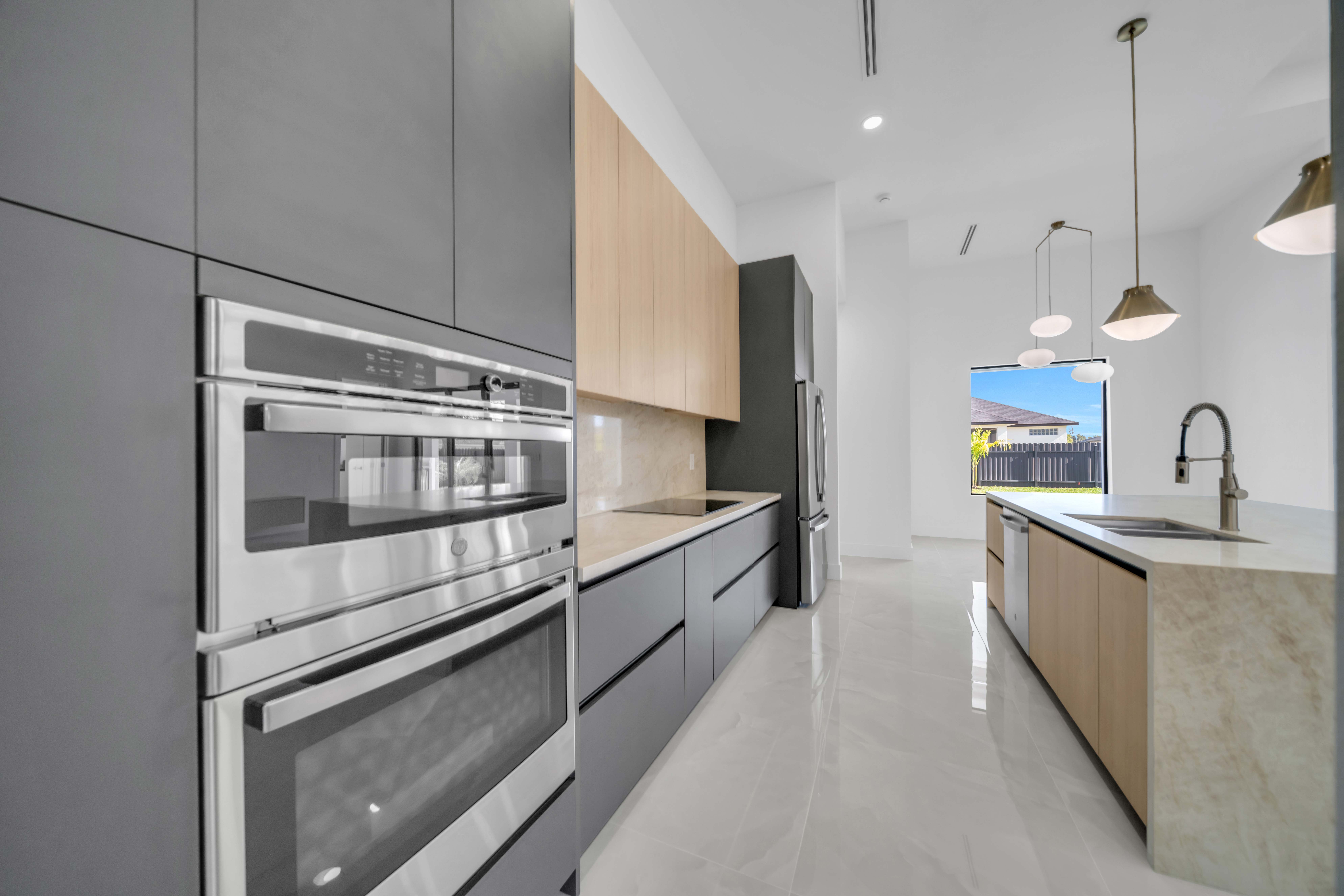 Coastal Modern Home - Image 4